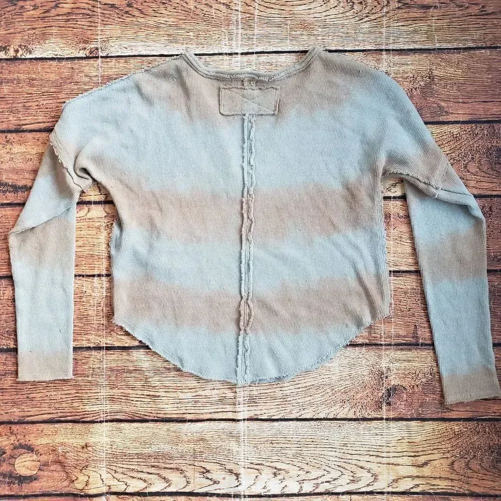 Free People Come And Get It Slouchy V Neck Washed Tie Dye Top - Picture 5 of 6